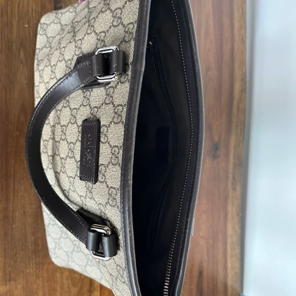 Gucci Beige GG Supreme Convertible Small Tote - Picture 2 of 9